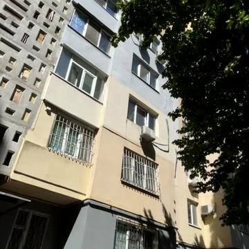 Академіка Корольова вул., 112/1