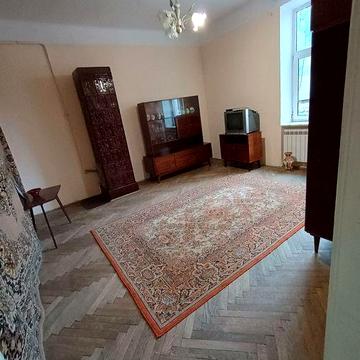 Продається 2 кімн квартира на Гагаріна