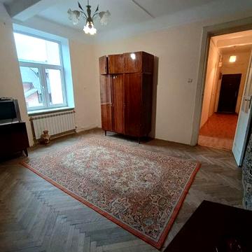 Продається 2 кімн квартира на Гагаріна