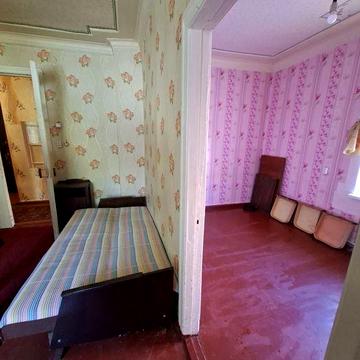 2 кімнатна  ,,сталінка" в самому центрі.