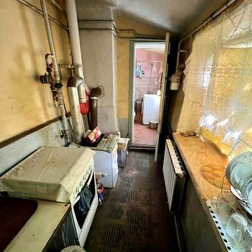 Продаж 3к Дім Металургів вулиця