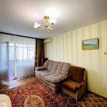 Продам 2 комнатную квартиру на Таирова