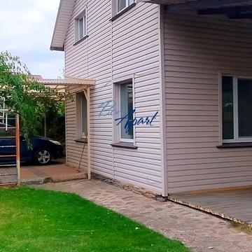 Першотравнева вул., 1