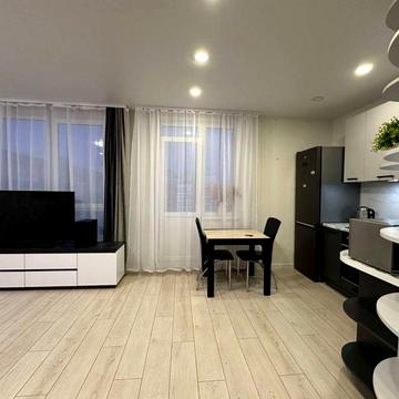Продается квартира в новом доме на Таирова. Ремонт, мебель, техника