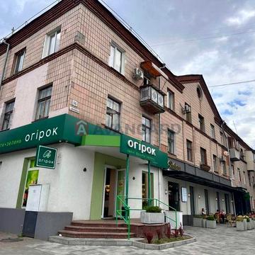 вул.Смілянська 3-кім квартира в цегляному будинку, Є-відновлення