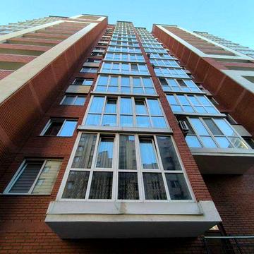Простора 3-кімнатна квартира в Центрі міста VVI ЖК Парковий Бульвар