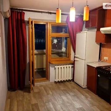 Довгострокова оренда 1к Квартира Сонячна Набережна (Малиновського Маршала) вулиця