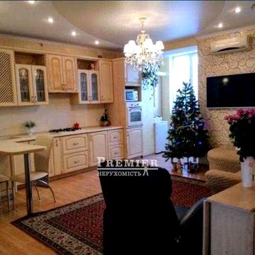 Продам двухкімнатну квартиру в Одесі