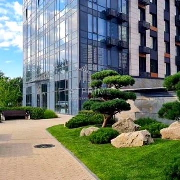 Академіка Заболотного вул., 1-Б