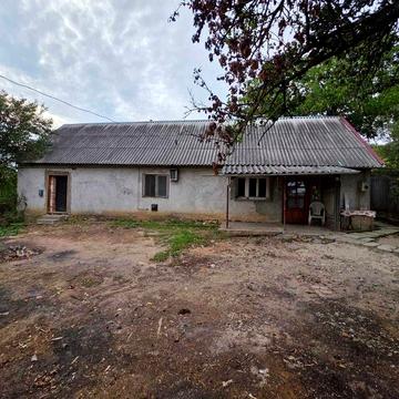 продається будинок під дачу чи проживання с. Мужієво