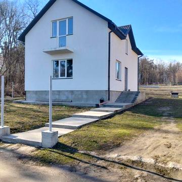 Продається будинок в селі Новосілки