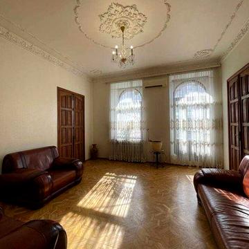 3-комн. квартира в самом сердце Одессы — рядом парк Шевченко и море!