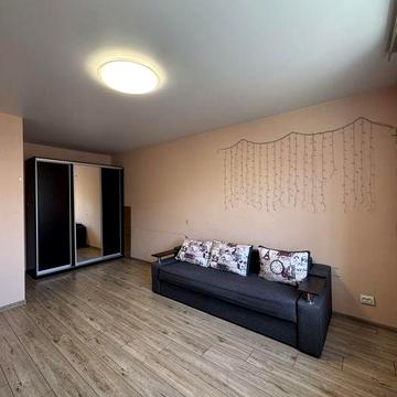 БЕЗ КОМІСІЇ! 1-к квартира з ремонтом в розвиненому районі!