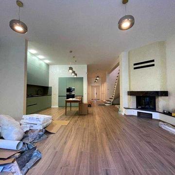 Оренда сучасний котедж у м. Львів на вул. Шевченка. ПЕРША ЗДАЧА