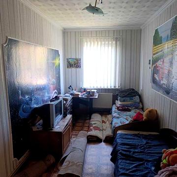 Продається 2х кімнатна квартира в м.Узин Київська область.