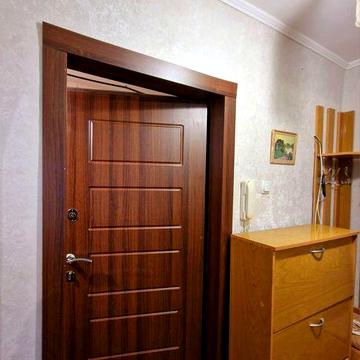 Продам 2 комнатную квартиру в самом сердце Березинки. Караван.