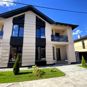 Відродження вул.