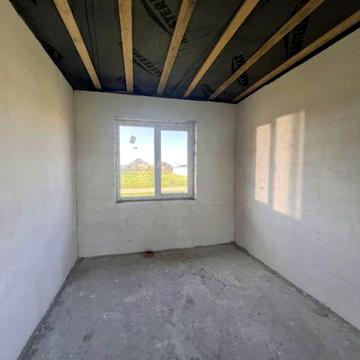 Пропонуємо сучасний, просторий одноповерховий будинок. Галина