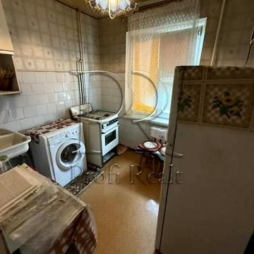Березняківська вул., 38