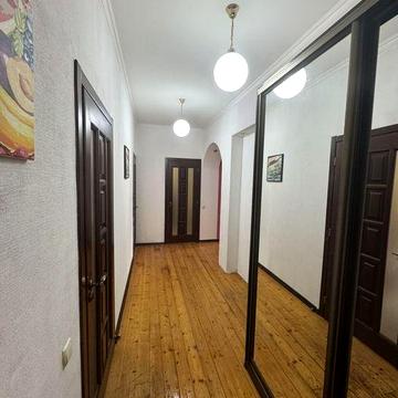 3х комнатная квартира( Ю.Савченко)  ул.Героев батальона,,Дніпро,,