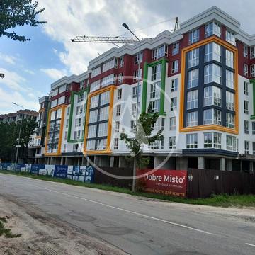Машинобудівників вул., 18