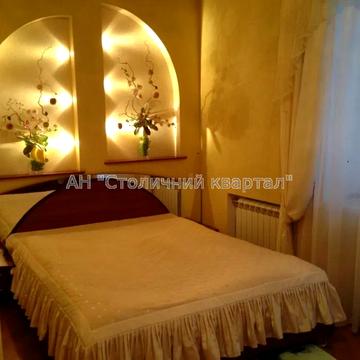 Трикімнатна сталінка з сучасним ремонтом і обладнання 300м метро