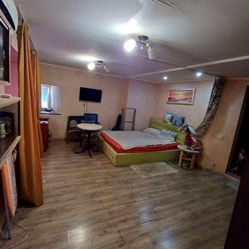 Продам 1-кімнатну квартиру 10хв метро Центральний ринок
