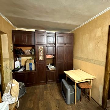 Терасна, 8