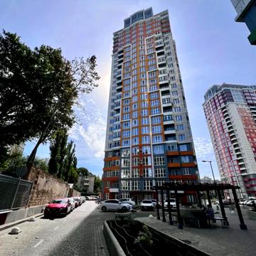 3-кімнатна квартира в ЖК 4 Сезона