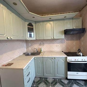 Ревуцького 29Б м Харьківська  Продаж 2к 55м розглянемо Держ програми