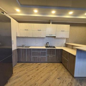 Будинок з ремонтом та меблями без комісії для покупця