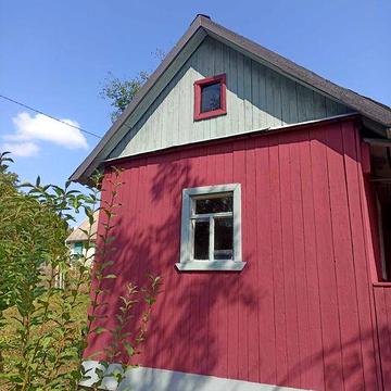 Продам дачну ділянку з деревяним будинком
