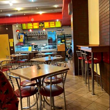 Базарна вул., 11