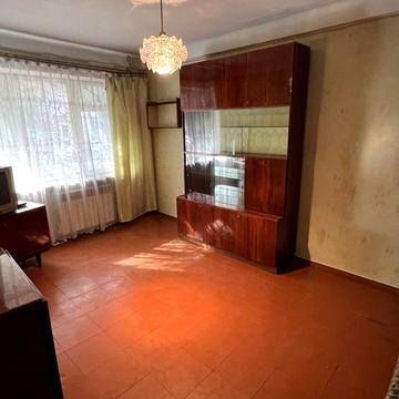 Продам двокімнатну квартиру від власника