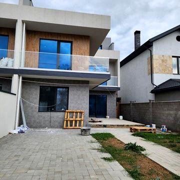 Продаж 4к Дуплекс Лісова вулиця