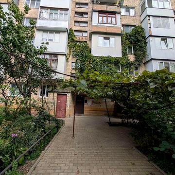 3-кімн чешка вул.Героїв Майдану, 97  (р-н вул.Комарова)