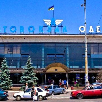 Продам 1 комнатную в  Одессе - возле центра города.