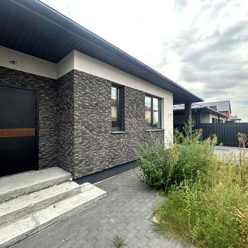 Продаж 3к Дім Богатирська вулиця