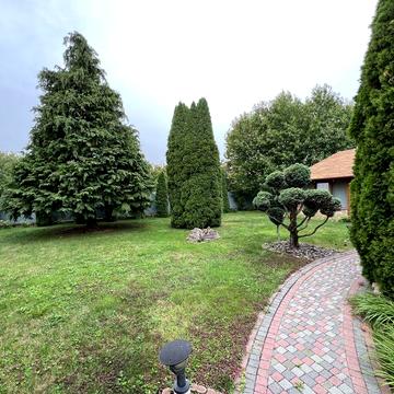 Продаж будинку з міськими комунікаціями