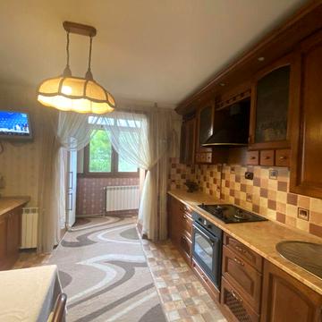 Продаж 2кім квартири, вул Боздош