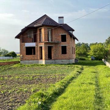 Продаж будинку/нерухомості