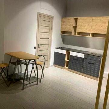 Продам 1комнатную квартиру в центре.