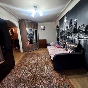 Продам 3 кімнатну квартиру в центрі р-н Тараса Шевченка