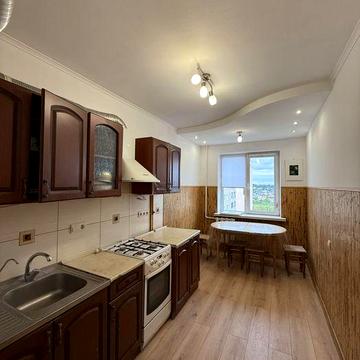 Продаж 3-ох кім квартири в Рясне 1