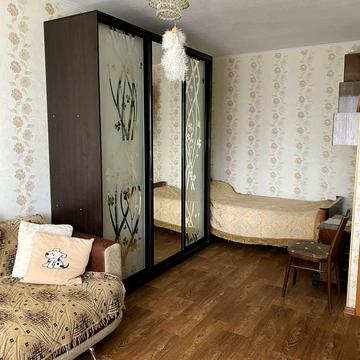 Метробудівників вул., 27