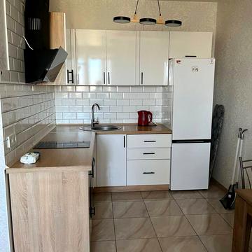 Варненська вул., 29