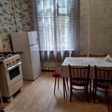 Сдам  1 ком.кв. низ Рабочей