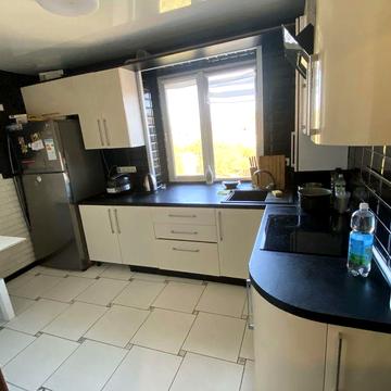 3 кімнатна з автономним опаленням