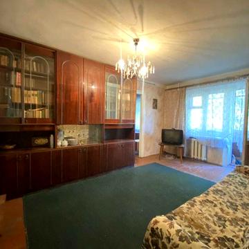 У продажу 3-кімн квартира на Черемхах біля парку.