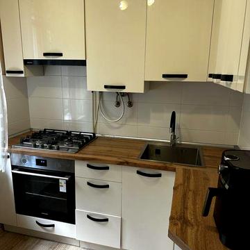 Продам 3 кімнатну квартиру поруч центру міста
